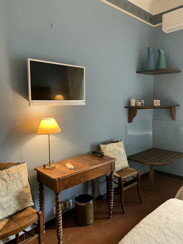 Фото Hotel Central Bastia