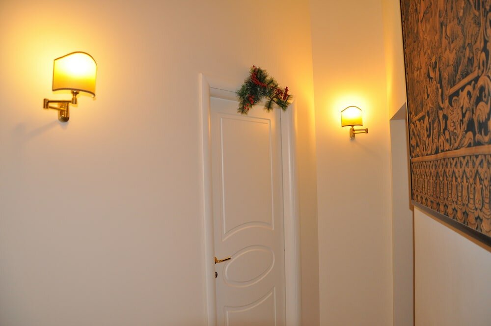 Фото Domus Borbonica