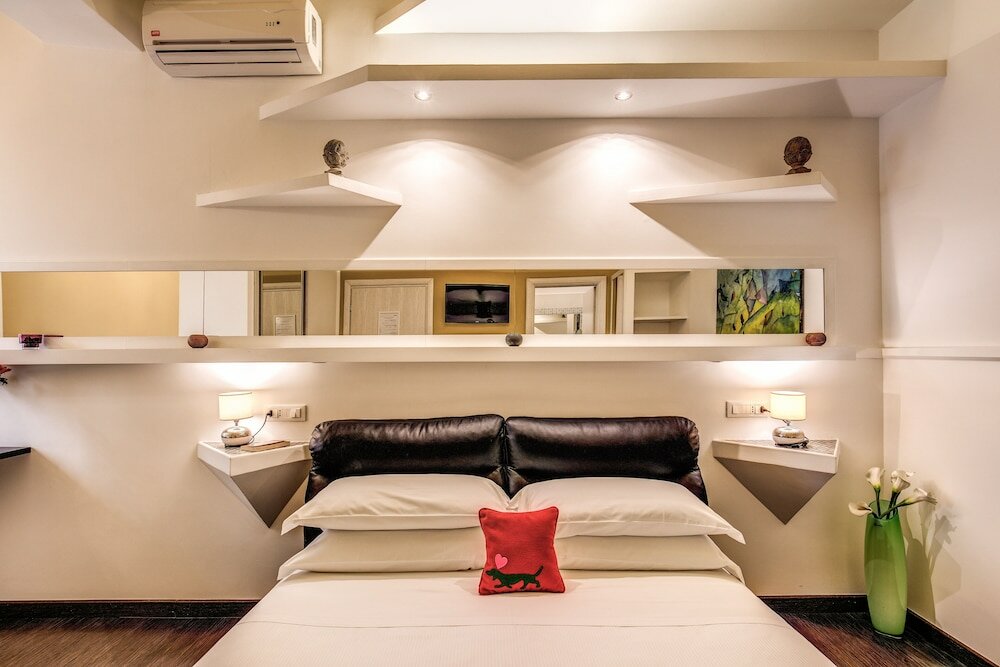 Фото Piazza di Spagna Comfort Rooms