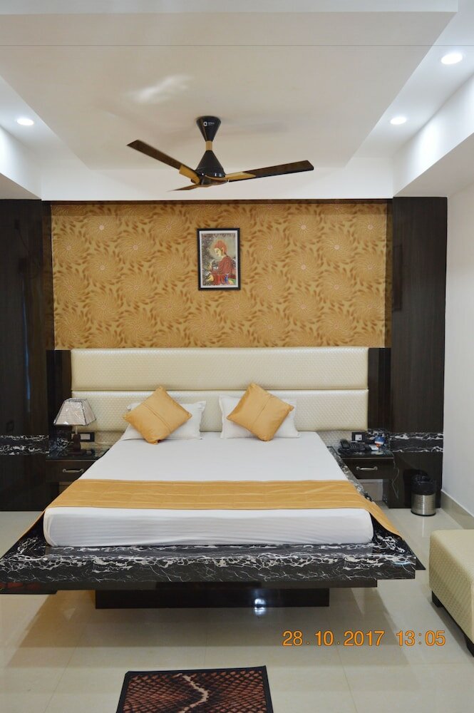 Фото Hotel Biswanath