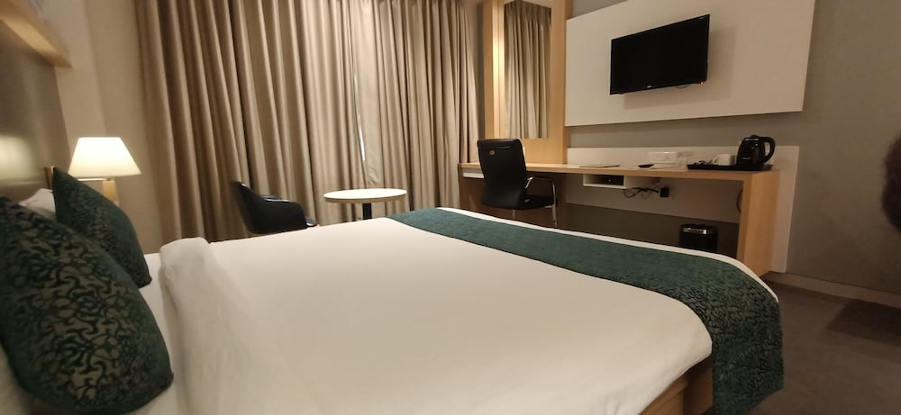 Фото Hotel Gopalas Residency