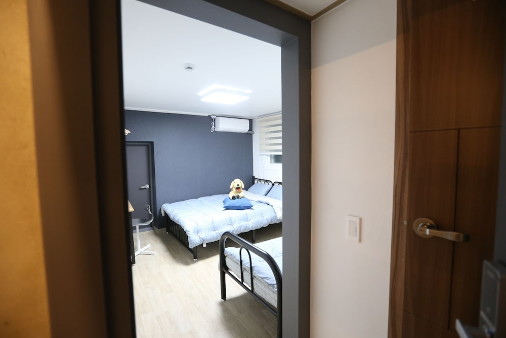 Фото Little Star Guesthouse