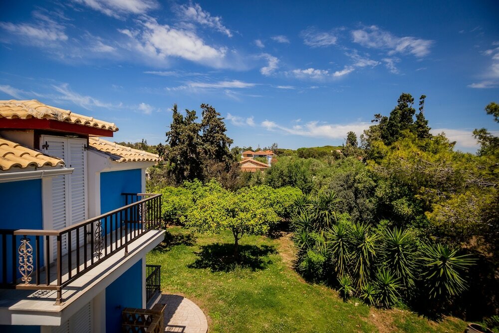 Фото Porto Gerakas Villas