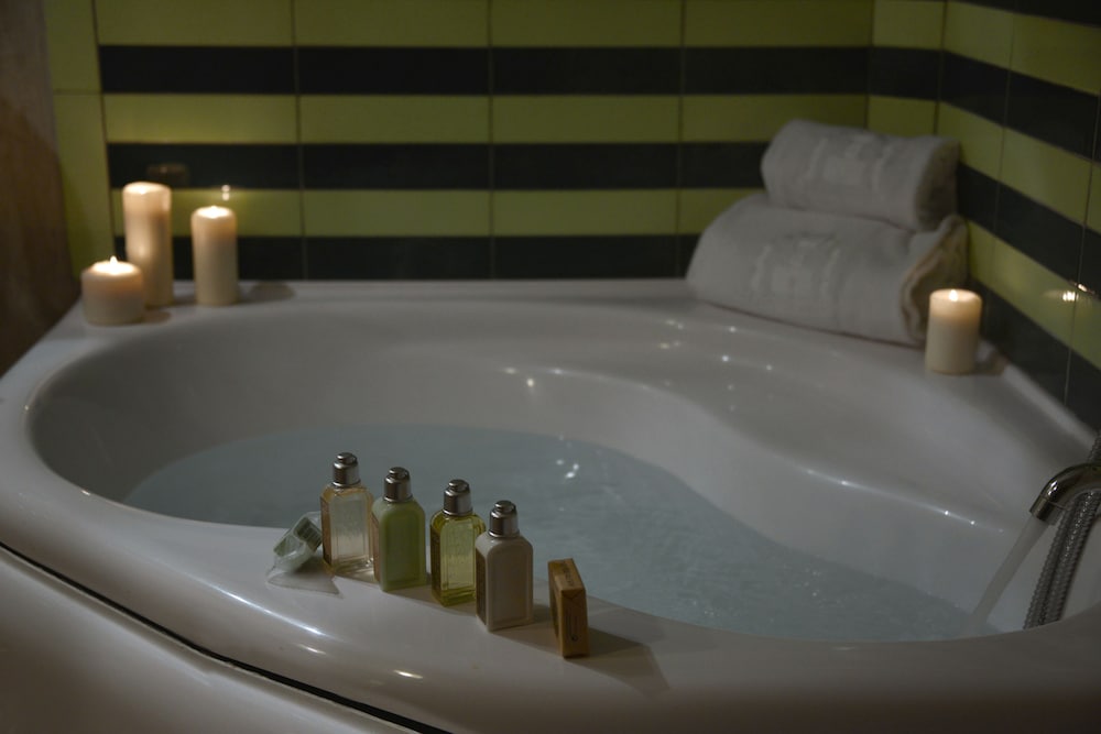 Фото Robur Marsorum Albergo Diffuso