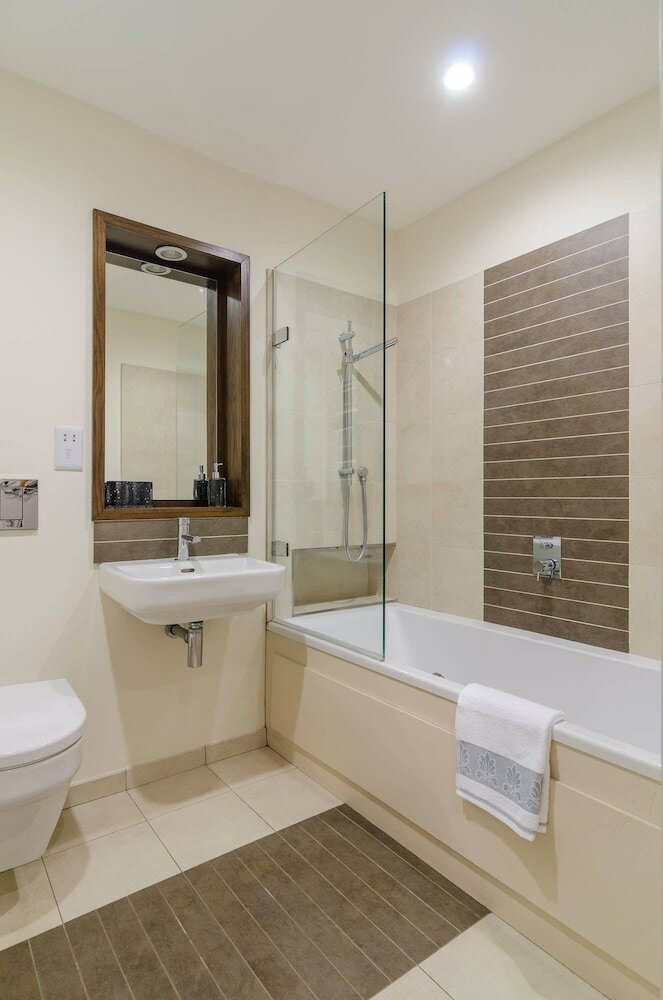 Фото Custom House Square: Cathedral Quarter