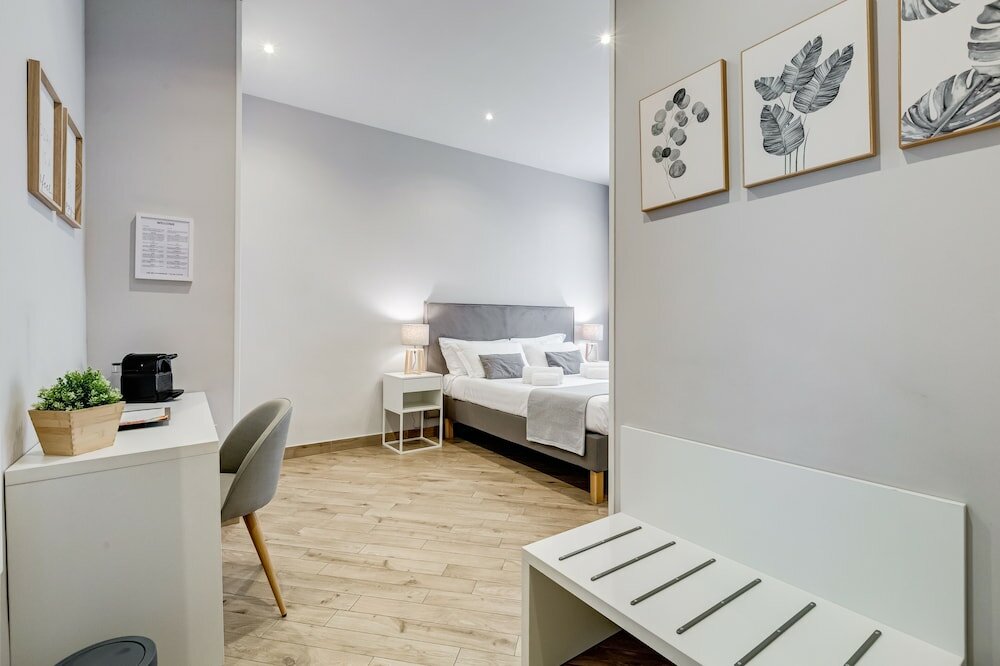 Фото Colonna Luxury Suites