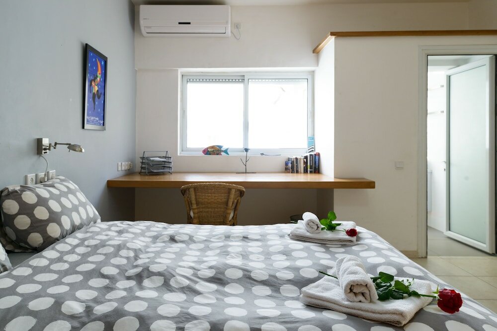 Фото Penthouse & Terrace near Hilton by FeelHome