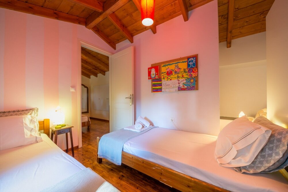 Фото My Little House - Family House with Private Terrace