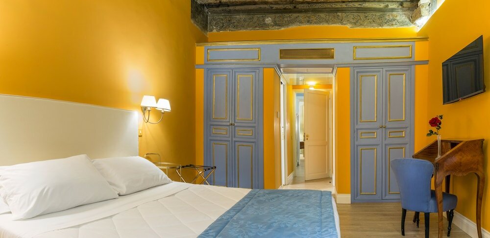 Фото Palazzo Arone dei Baroni di Valentino