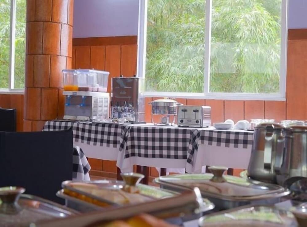 Фото Rohedama Hotel