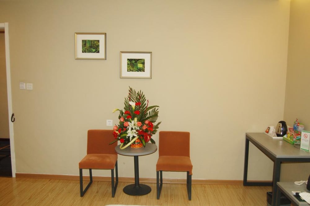 Фото Luoyang Aviation E-Home Inn