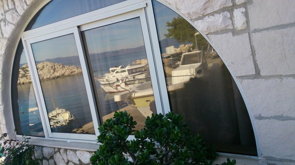 Фото Apartments Marija Lastovo