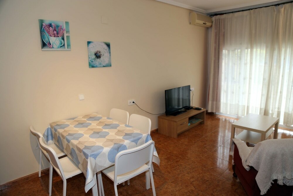 Фото Villa Ana Apartments