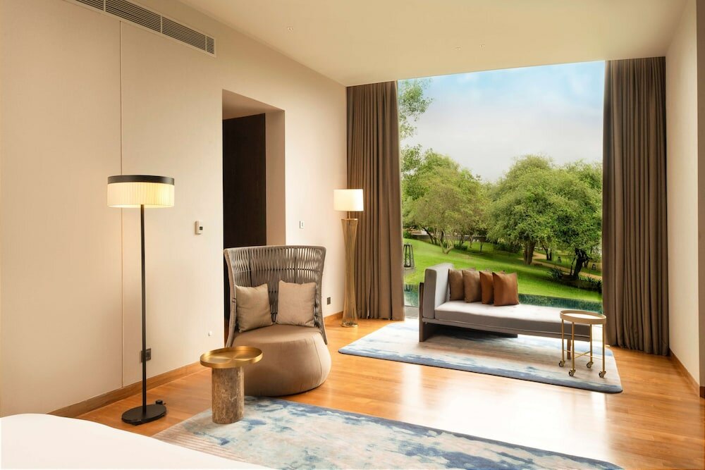 Фото DoubleTree by Hilton Weerawila Rajawarna Resort