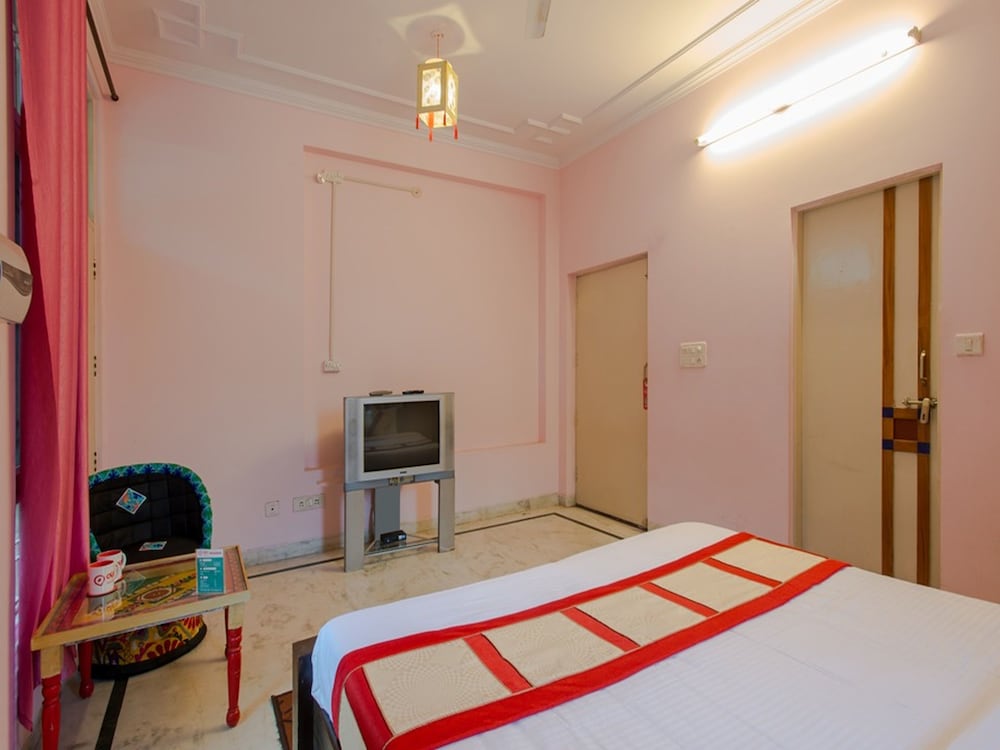 Фото Oyo 1060 Hotel Rahwaas