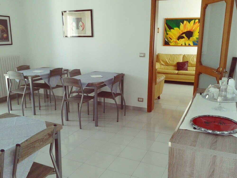 Фото La Porta di Mare B&b