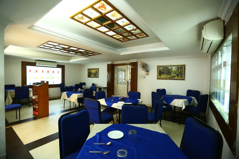 Фото Oyo 1939 New Park