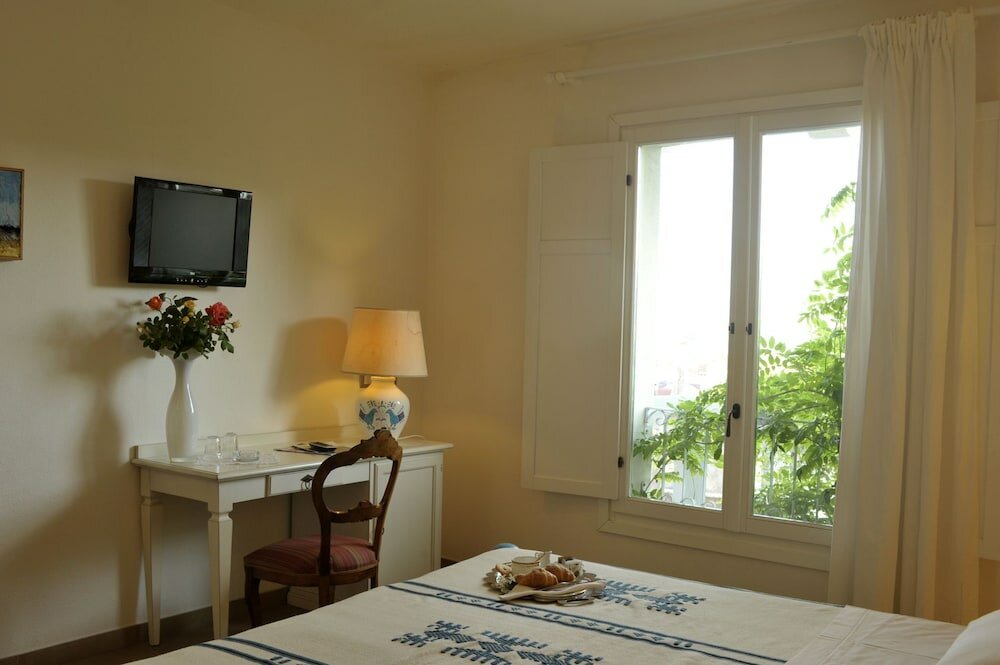 Фото Hotel Villa Pimpina