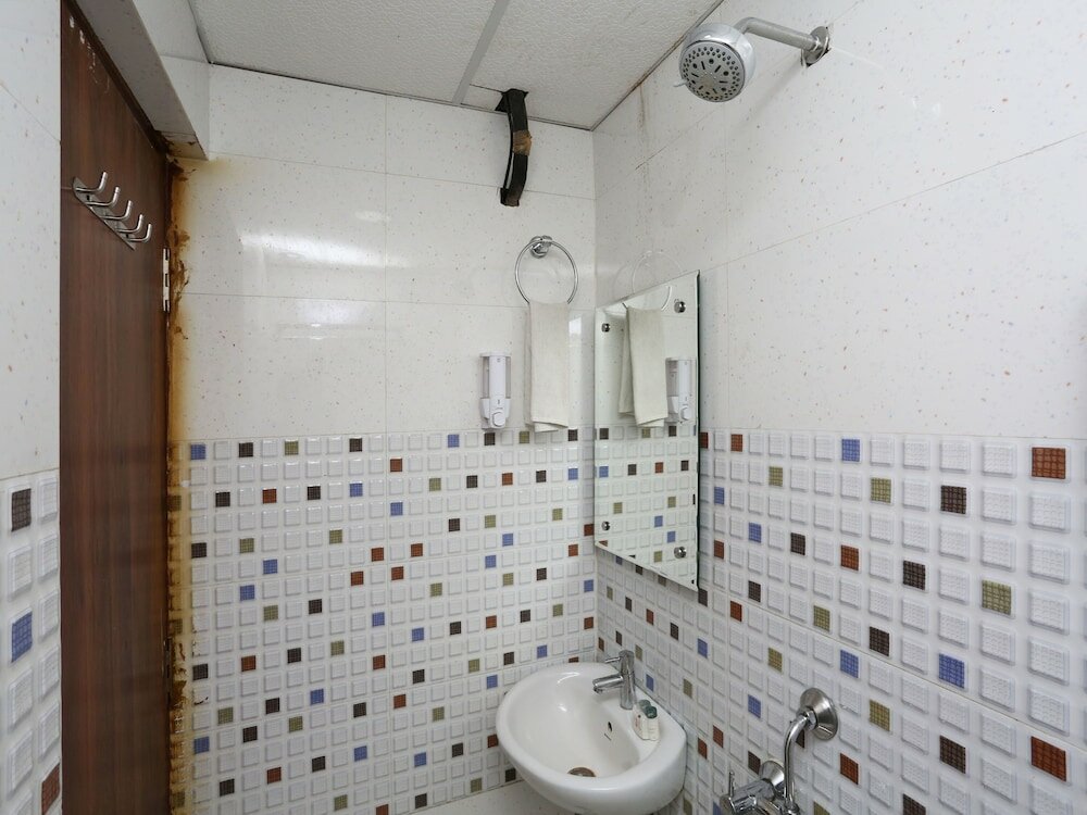 Фото Oyo 8961 Hotel Rr Palace