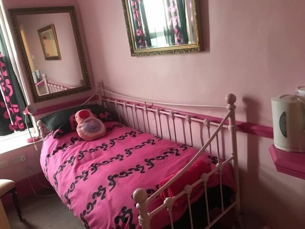 Фото The Little Tree Boutique B&b