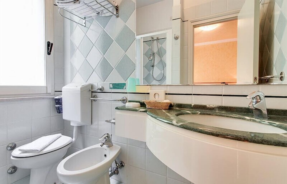 Фото Hotel Dolce Vita Cesenatico