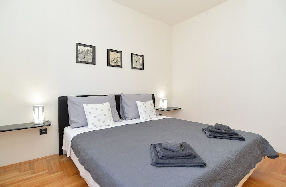 Фото Apartments Emil 596