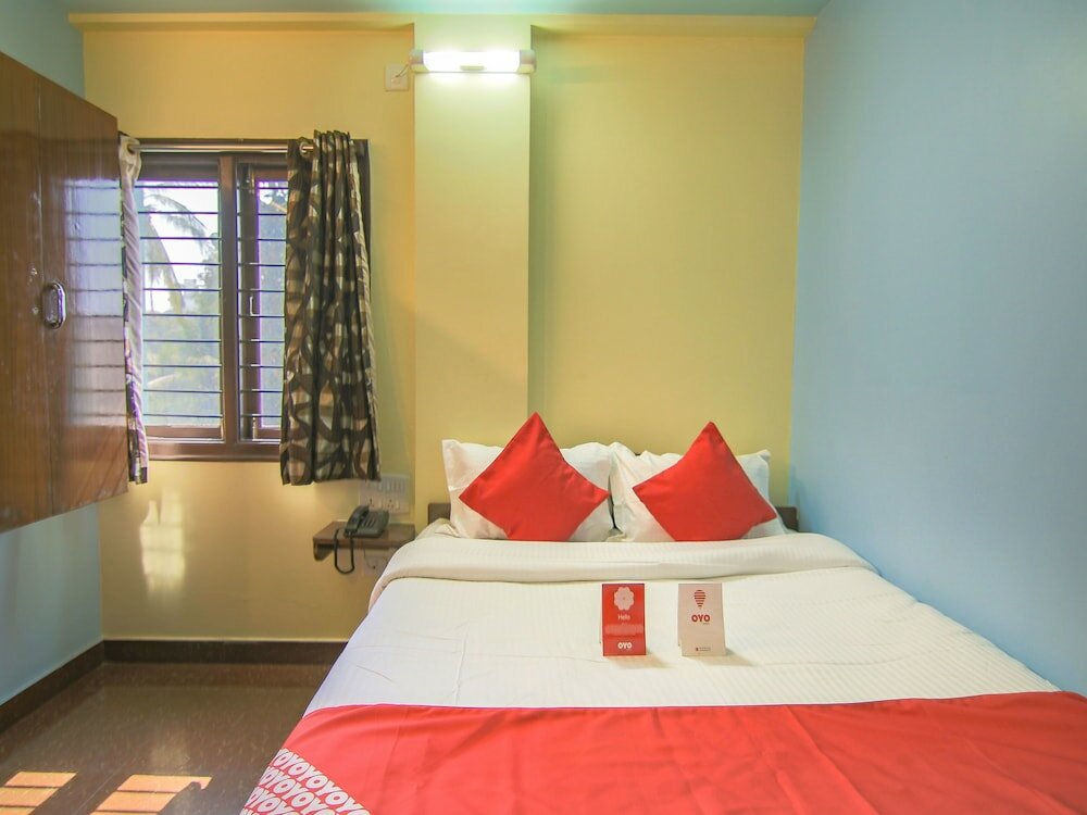 Фото Oyo 10711 Hotel Nsnr Residency