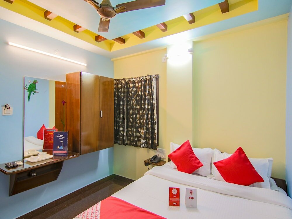 Фото Oyo 10711 Hotel Nsnr Residency