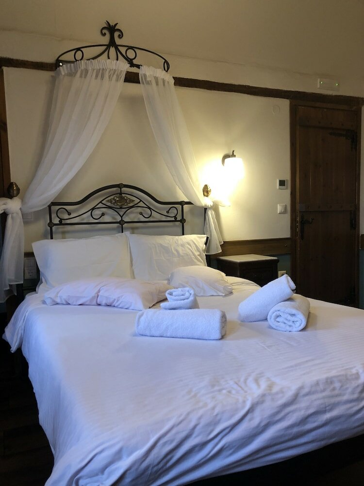 Фото Agios Germanos Traditional Hotel