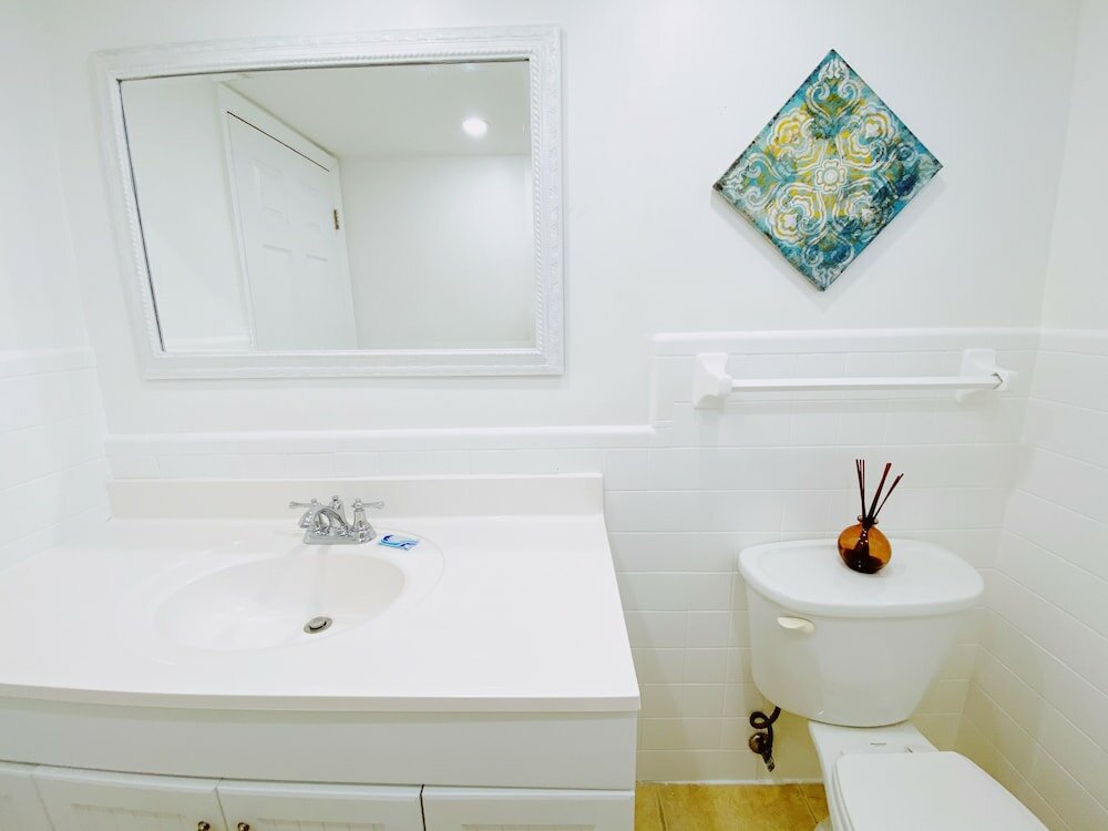 Фото Bayview Regency Apartments by Lowkl