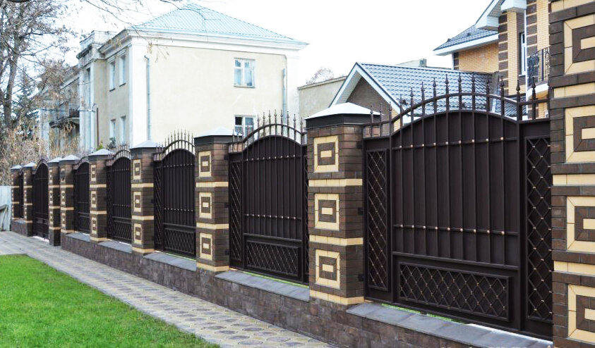 Заборы для дома фото