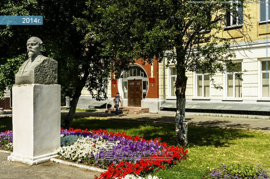 Monument, memorial Бюст Павла Ивановича Лебедева-Полянского, Vladimir, photo