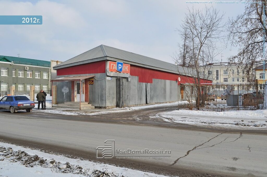 Monument to technology БТР-60, Verhnyaya Pyshma, photo