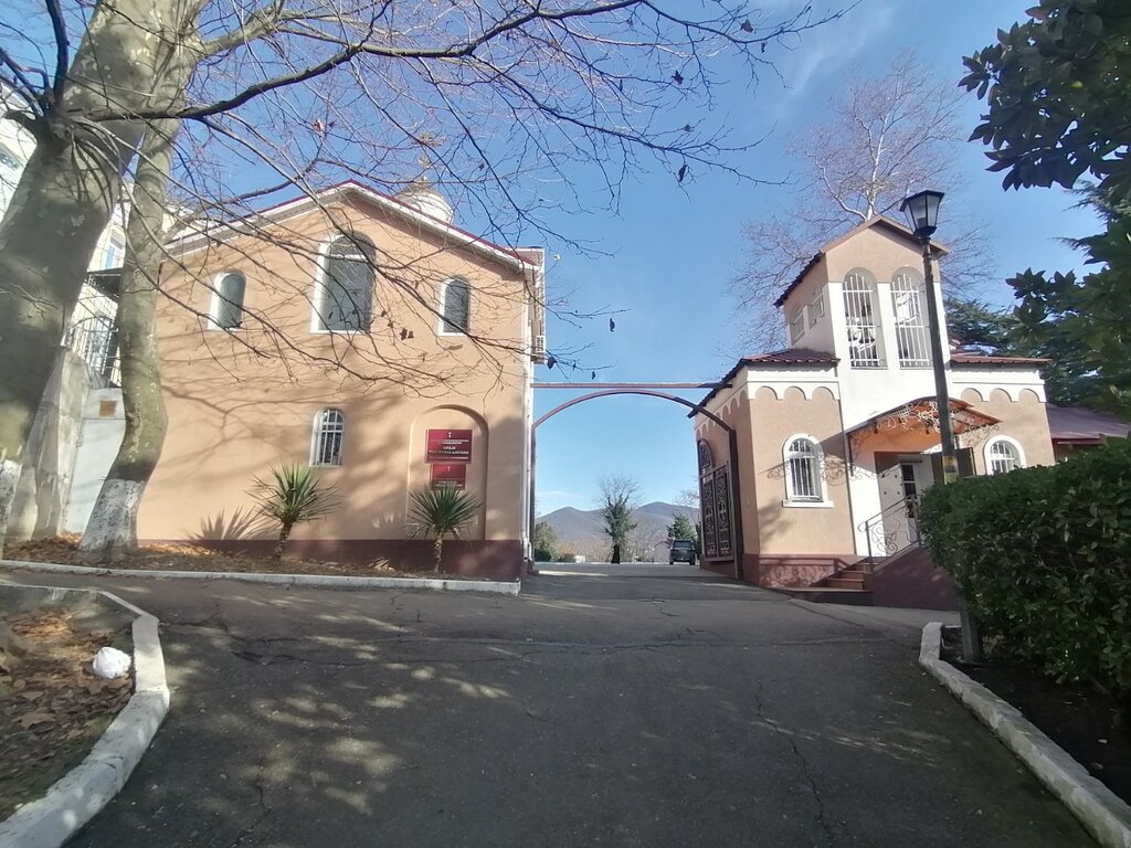 Chapel, memorial cross Часовня-звонница храма святителя Алексия митрополита Московского, Tuapse, photo