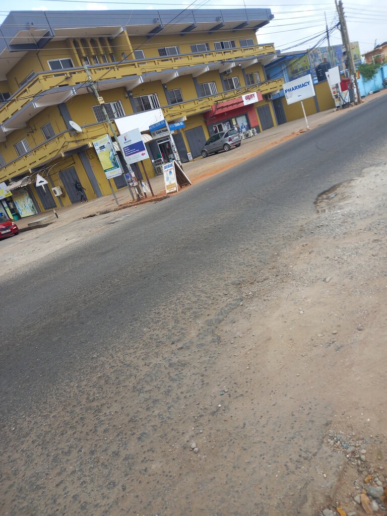 Fast food Meals To Treat, Accra, photo