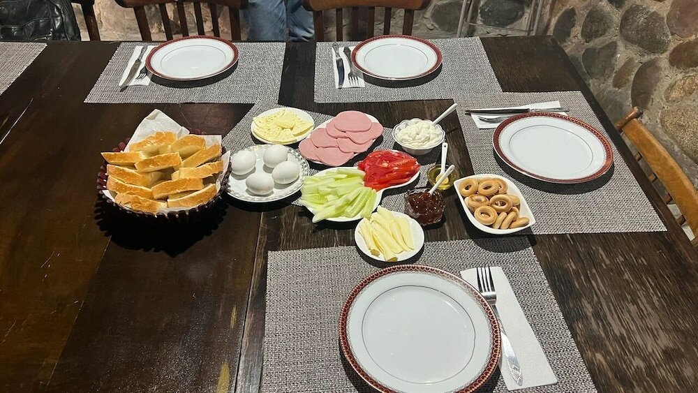 Фото Book Hotel • წიგნების სასტუმრო