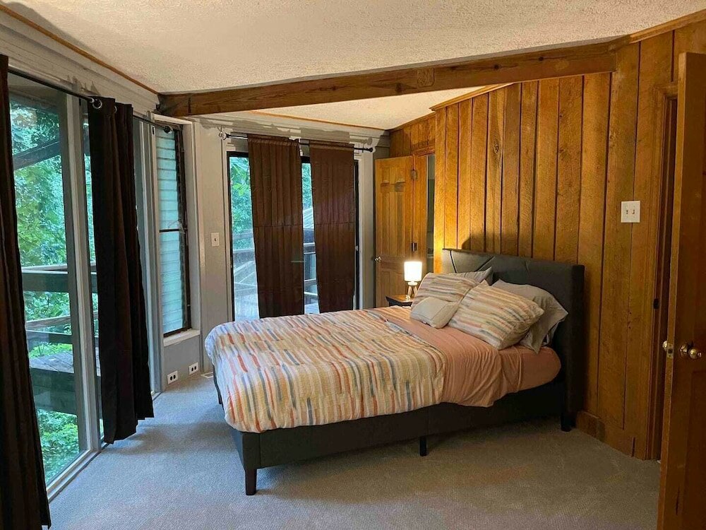 Фото Treetops in Town