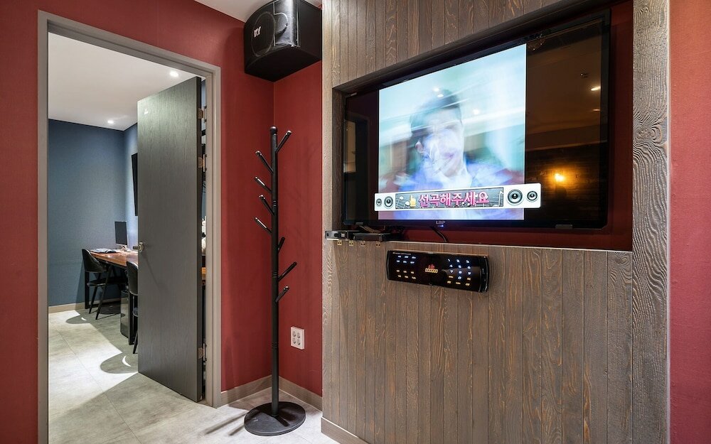 Фото Yongin Soseol Smith Hotel