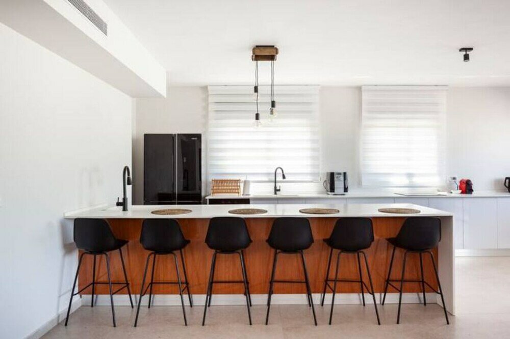 Фото Top Penthouse & Jacuzzi On The Beach