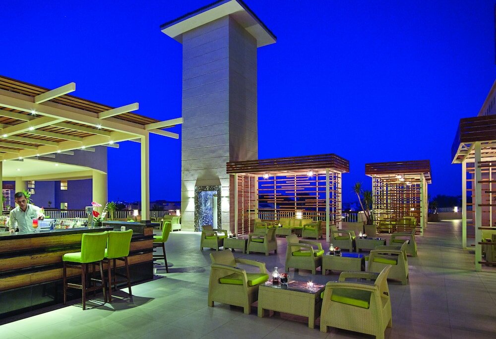 Фото Coral sea Holiday Resort & Aqua park