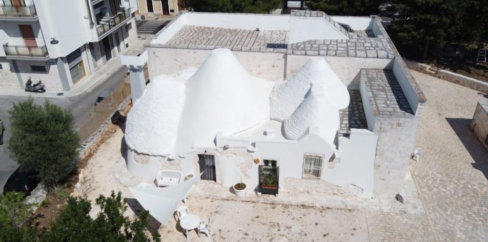 Фото Dimora Palmisano Villa & Trulli