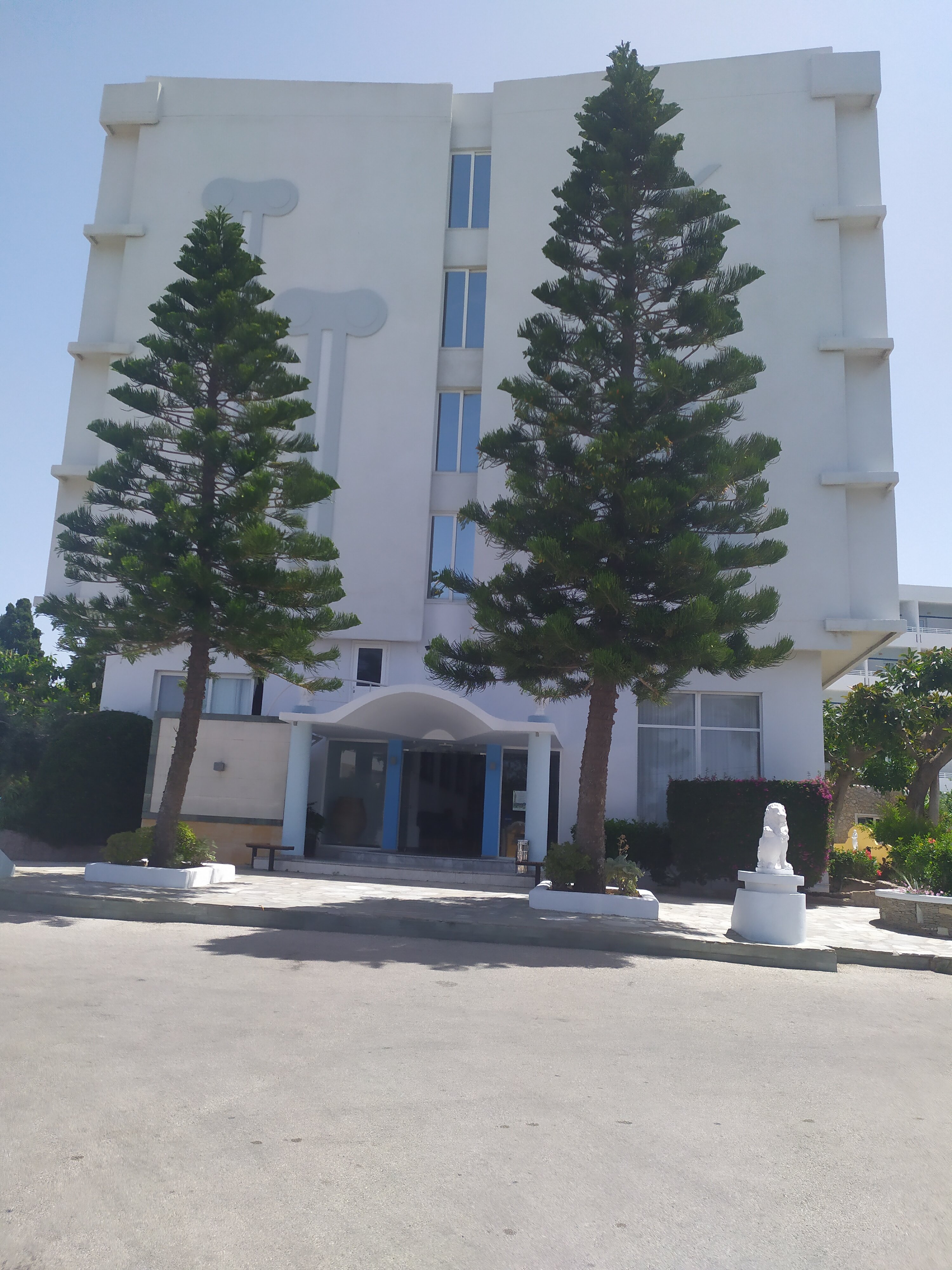 Фото Atlantis Hotel