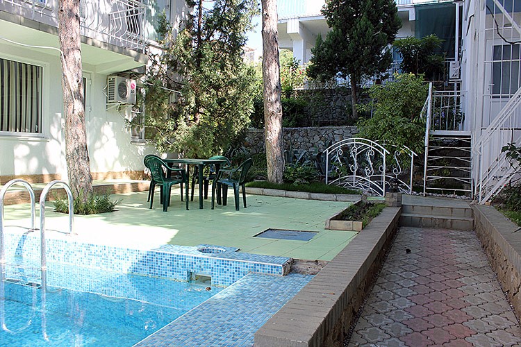 Фото отеля 2