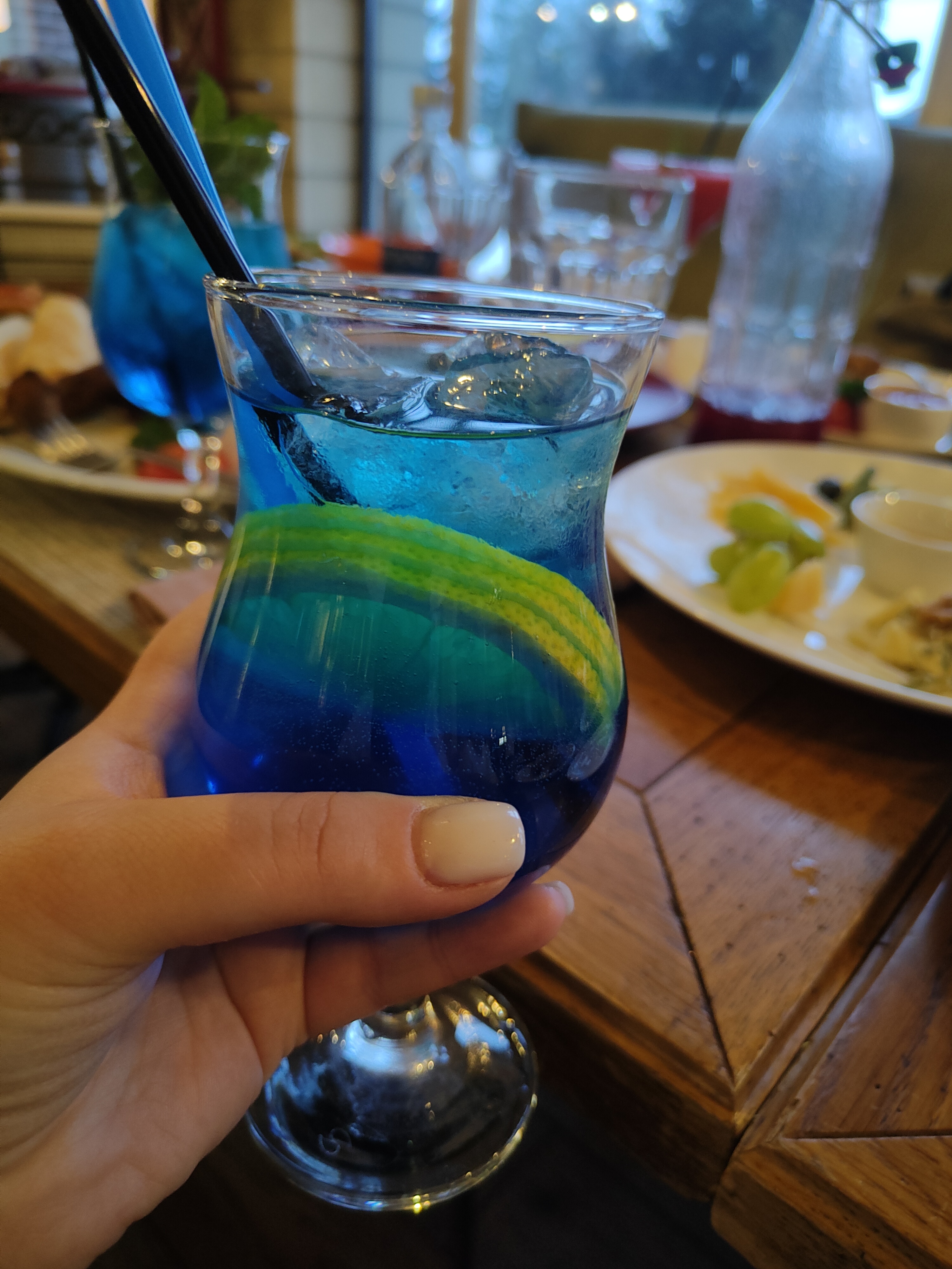 Фото Птицы и пчелы