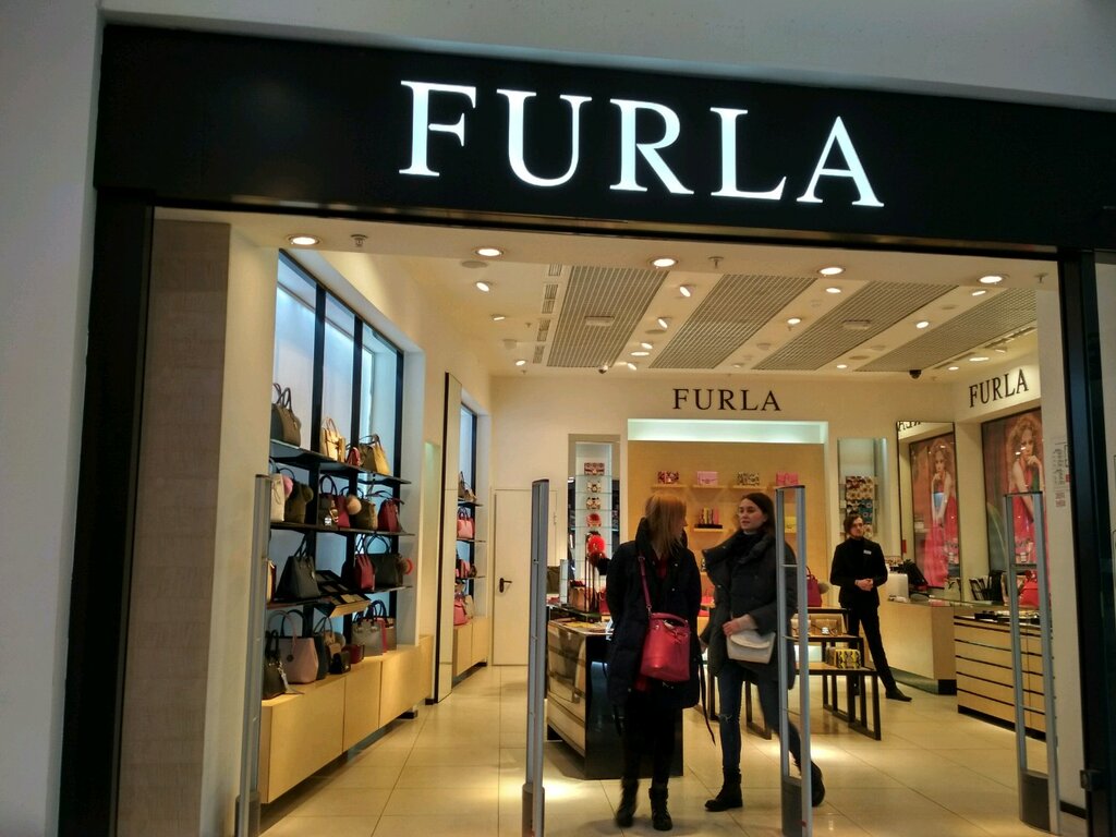 Магазин сумок и чемоданов Furla, Химки, фото