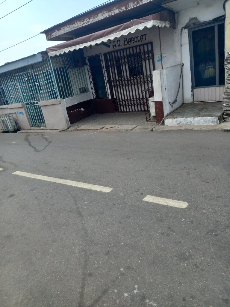 Government ministries, services Workers Welfare Housing Foundation, Accra, photo