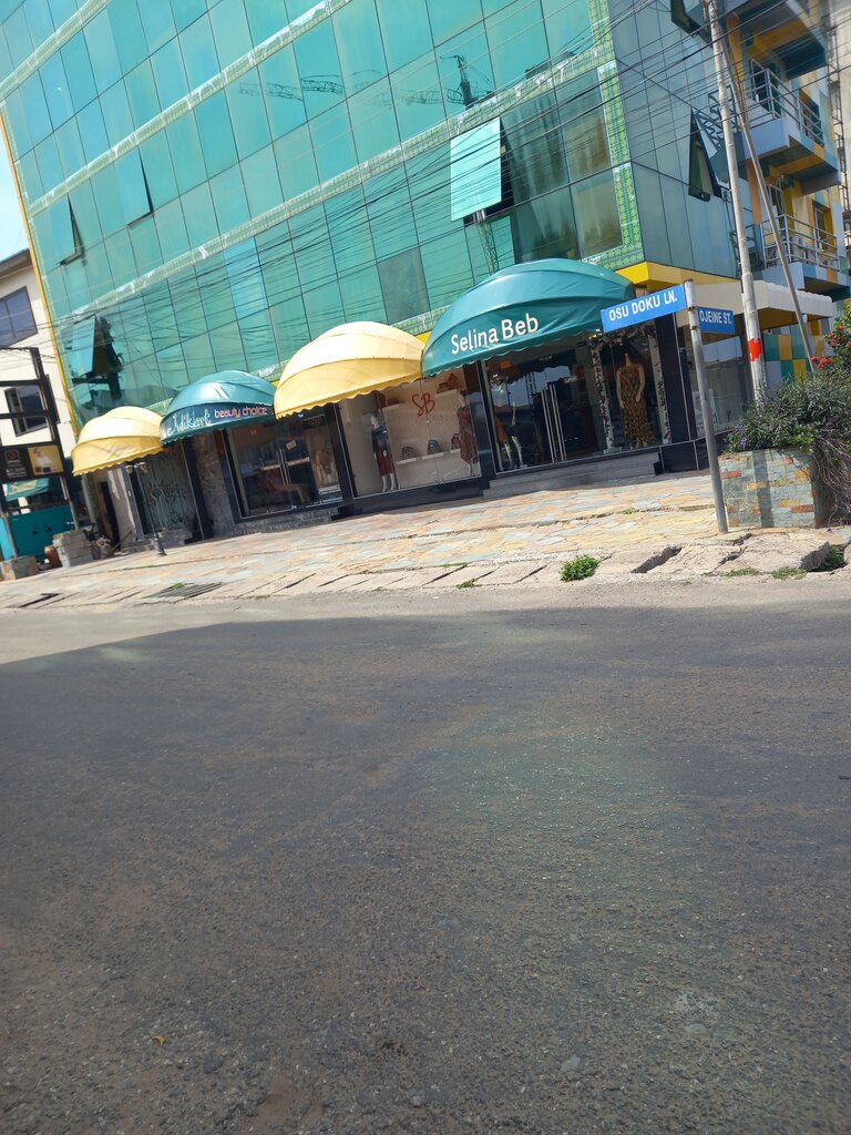 Beauty salon equipment Julikart Beauty Choice, Accra, photo