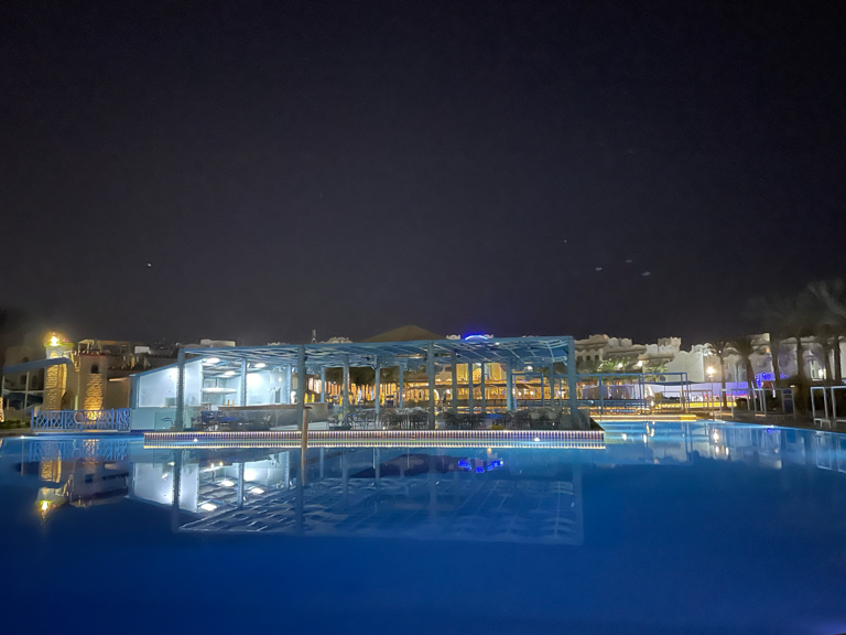 Фото Royal Lagoons Resort & Aquapark