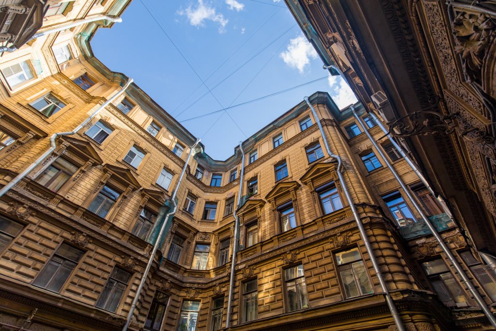 Фото Елисеевский