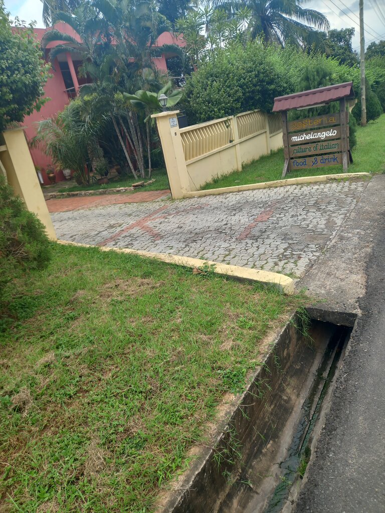 Restaurant Osteria Michelangelo, Accra, photo